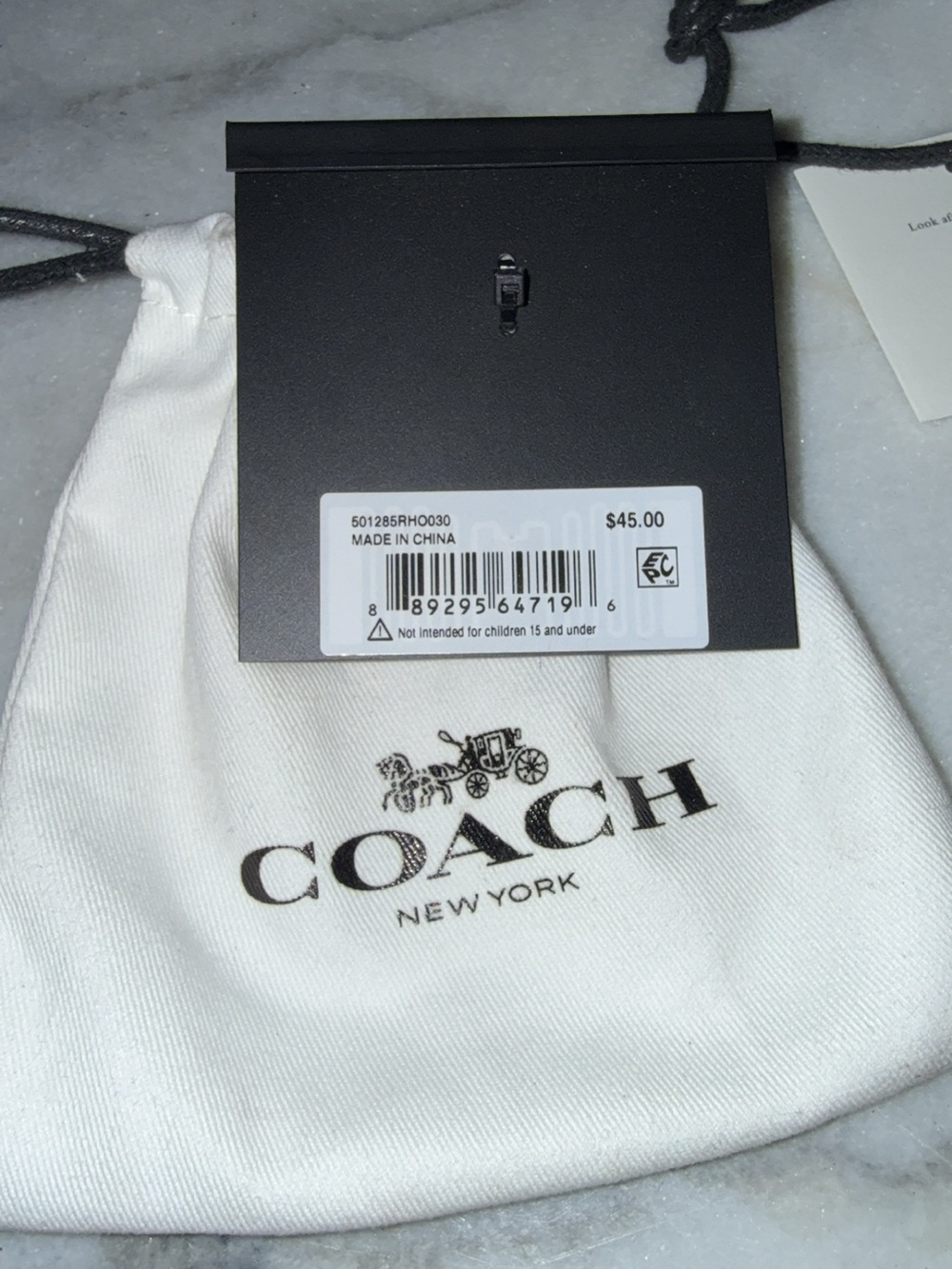 ***SOLD**


NWT Coach Padlock & Key Charm w/ Dust-Bag - Picture 6 of 6